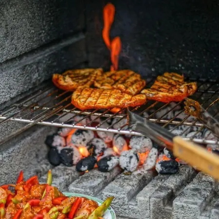Mit Garten- Grill Und Terrasse By Interhome Dom wakacyjny